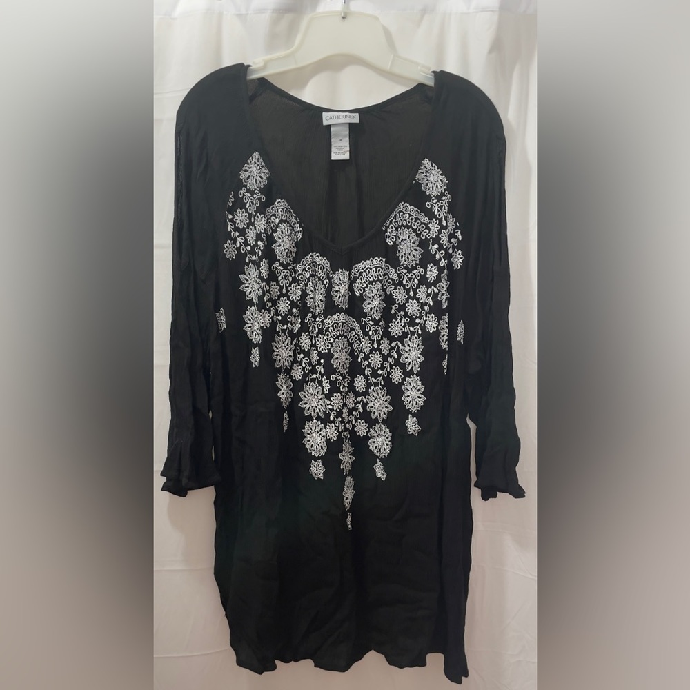 Catherines 3x slit sleeve top